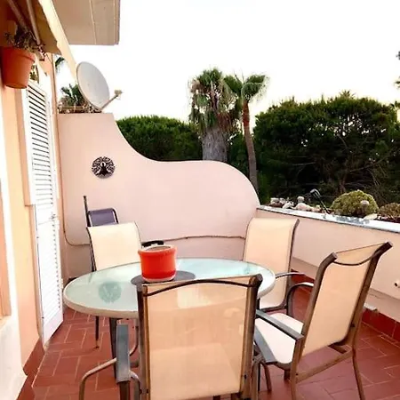 Casa De Ensueno En La Playa Con Vistas Al Mar Holiday home Alcaidesa