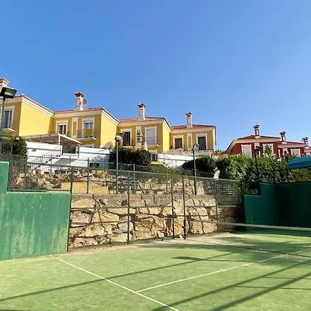 Casa De Ensueno En La Playa Con Vistas Al Mar Alcaidesa